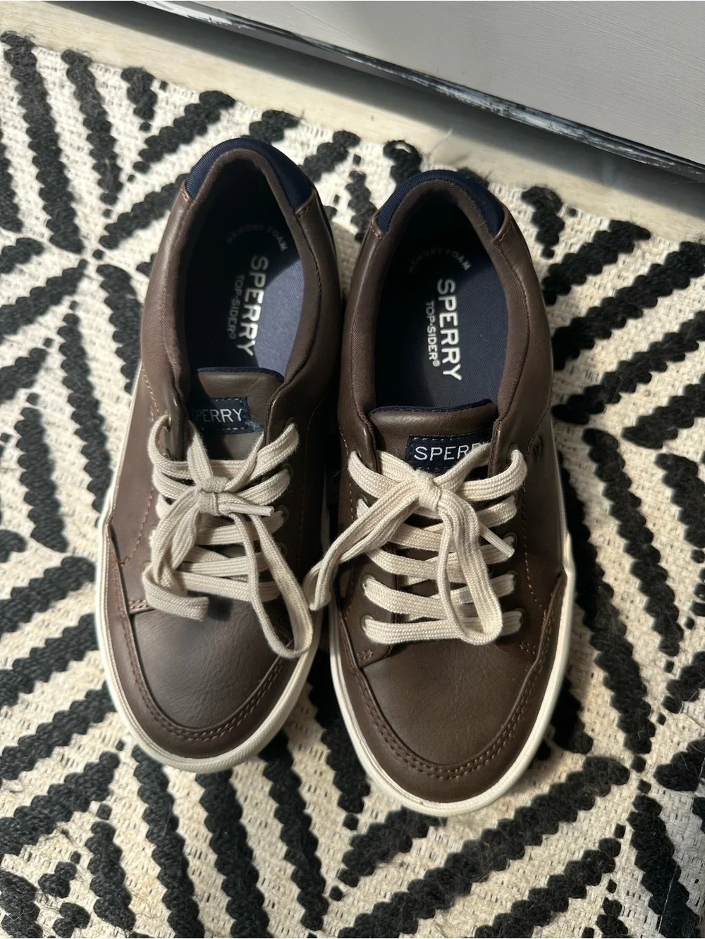 Boys Brown Sperry Shoes size 2